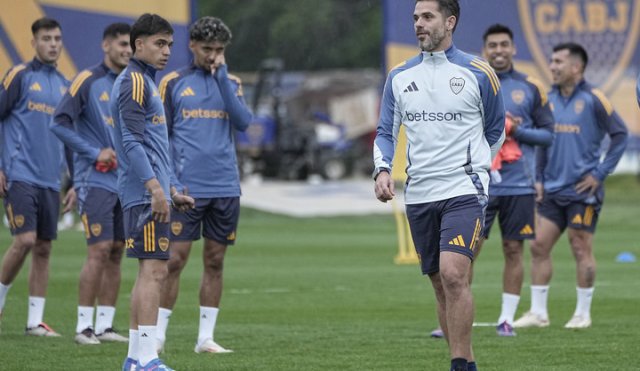 Gago mete mano en el equipo para recibir a Unión