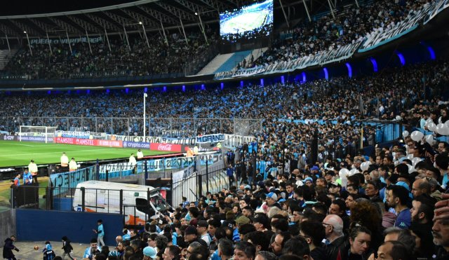 Cilindro lleno: Racing agotó entradas para ver la final en Avellaneda