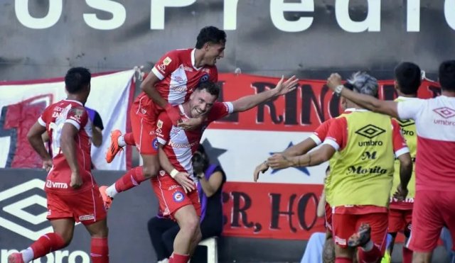 argentinosestudiantes